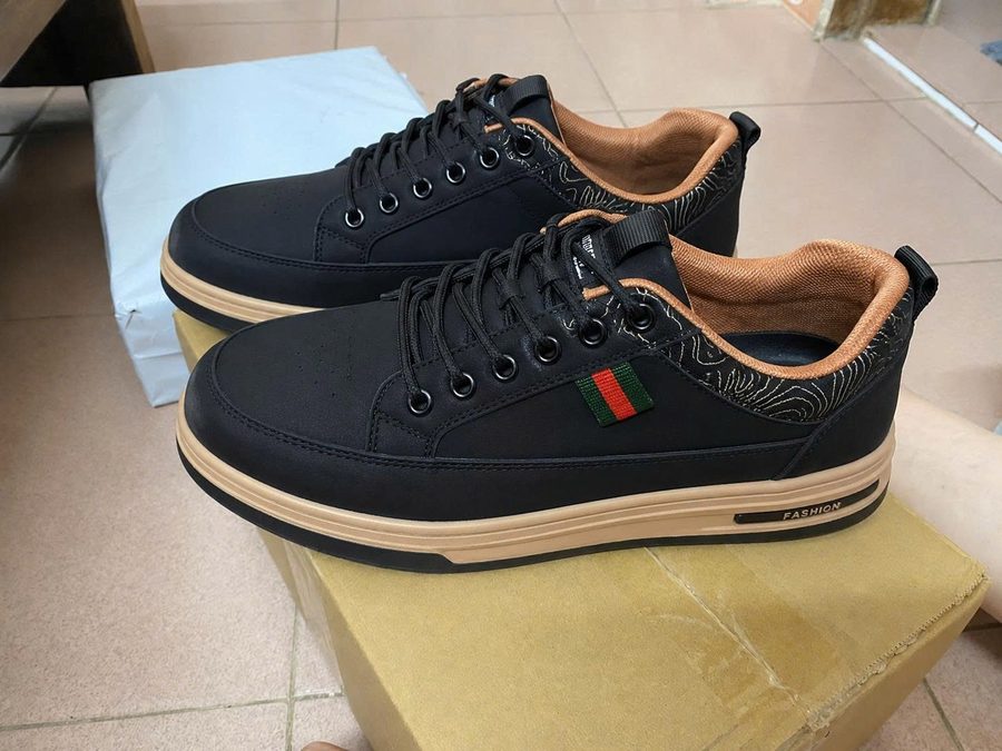 Giày 1626 thực tế ngoài hộp